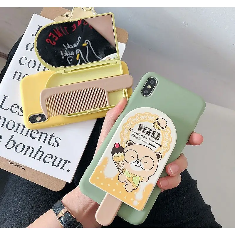 Cartoon Print Mirrored Phone Case with Hair Comb - iPhone 11 Pro Max / 11 Pro / 11 / SE / XS Max / XS / XR / X / SE 2 / 8 / 8 Plus / 7 / 7 Plus-4