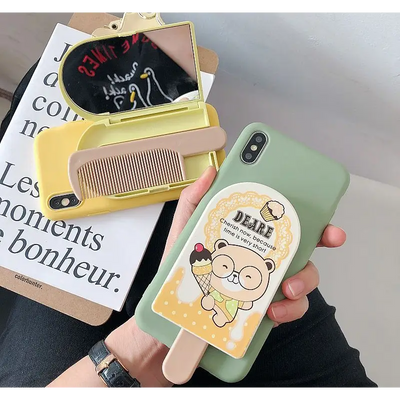 Cartoon Print Mirrored Phone Case with Hair Comb - iPhone 11 Pro Max / 11 Pro / 11 / SE / XS Max / XS / XR / X / SE 2 / 8 / 8 Plus / 7 / 7 Plus-4
