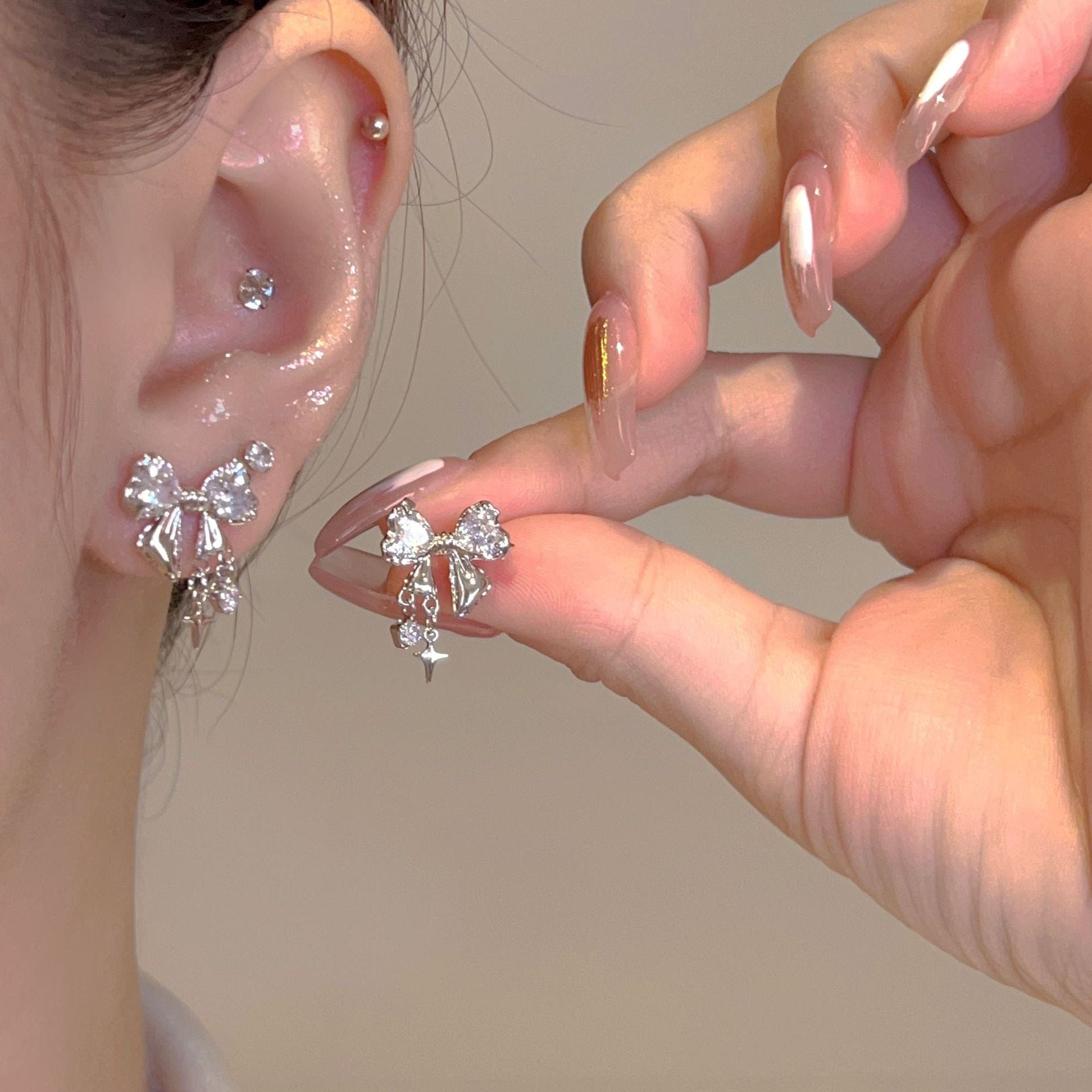 Crystal Bow Earrings Wonderland Case