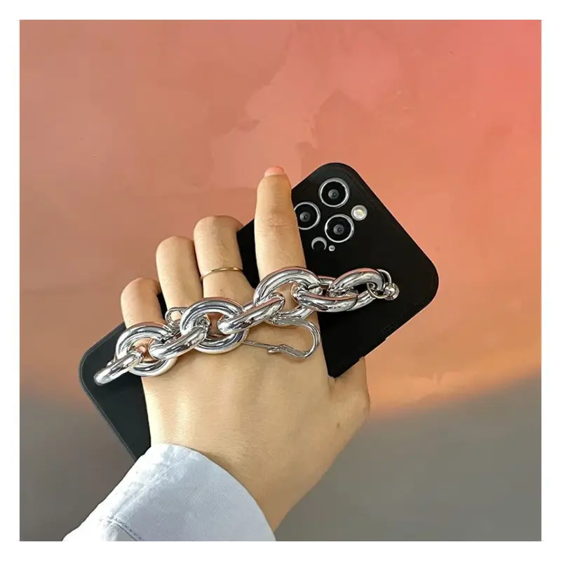 Chunky Chain Phone Case - iPhone 13 Pro Max / 13 Pro / 13 / 