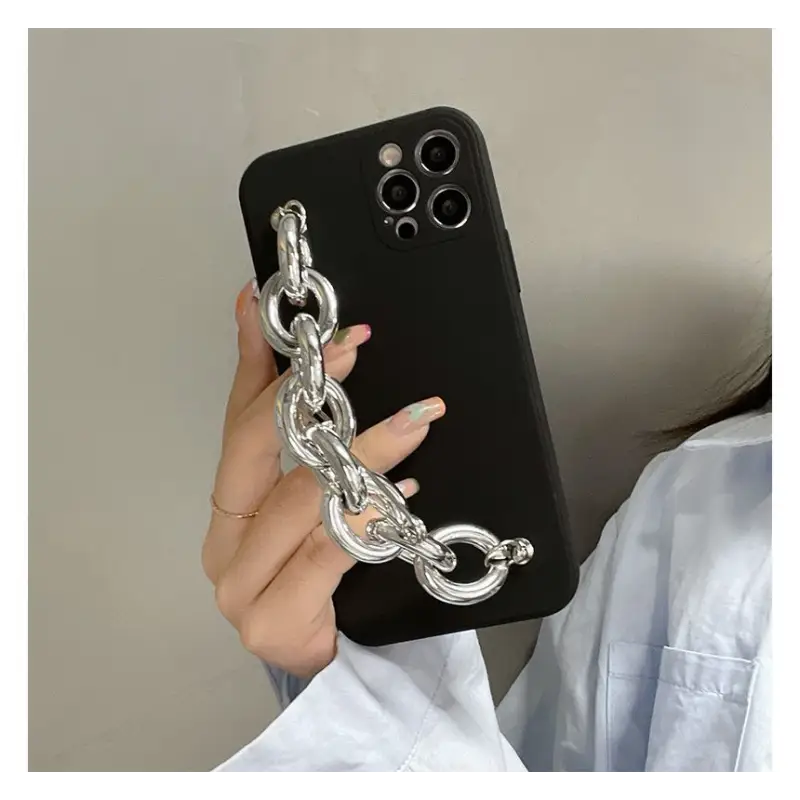 Chunky Chain Phone Case - iPhone 13 Pro Max / 13 Pro / 13 / 