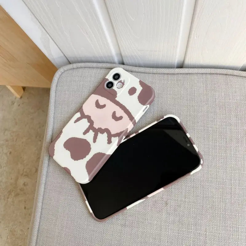 Cow Phone Case - Iphone 7 / 8 / Se, 7 Plus / 8 Plus, X / Xs, Xs Max, Xr, 11, 11 Pro, 11 Pro Max, 12 Mini, 12, 12 Pro, 12 Pro Max-3