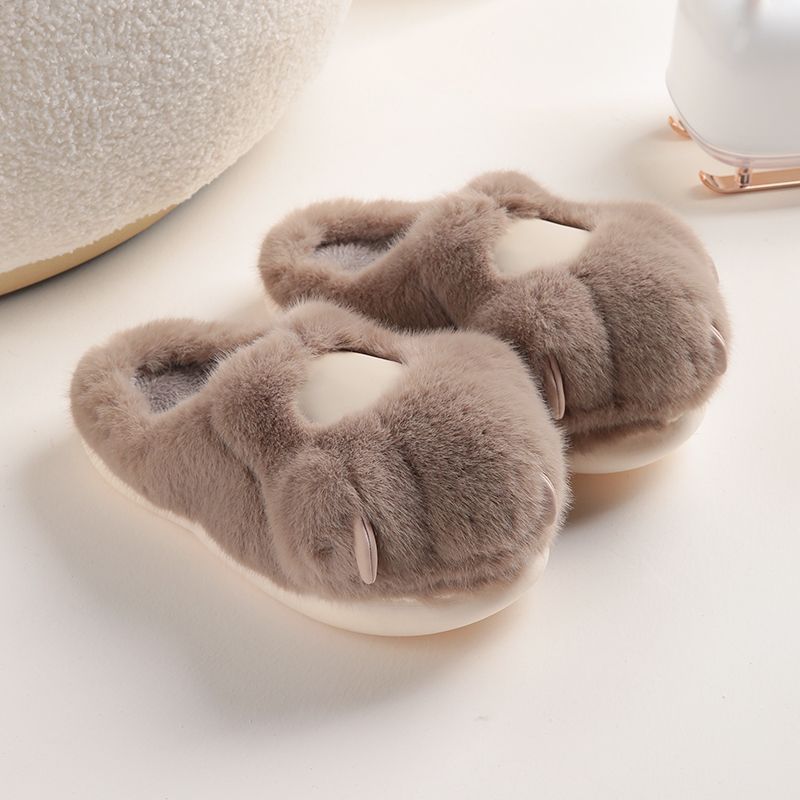 Paw Fluffy Winter Slipper Wonderland Case