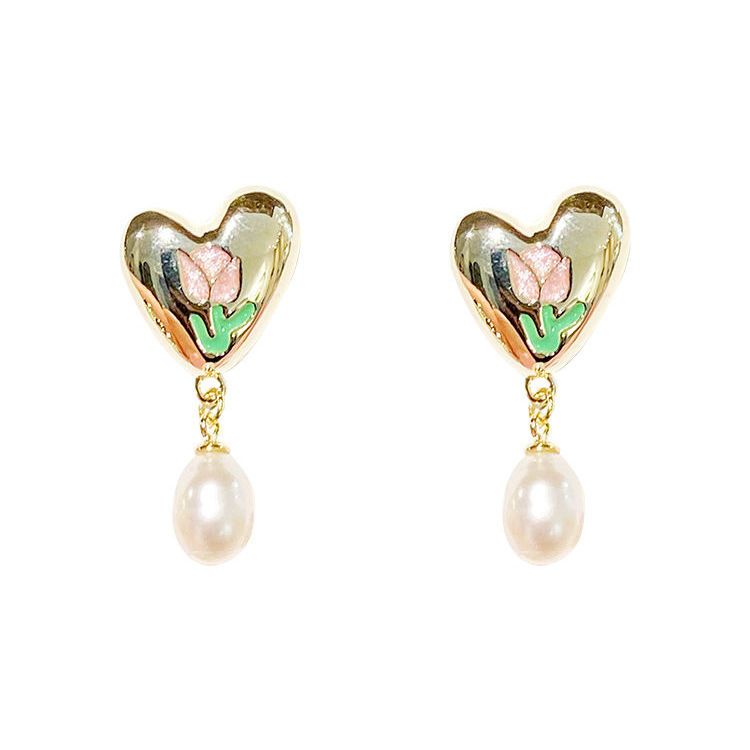 French Tulip Love-Heart Pearl Earrings Wonderland Case