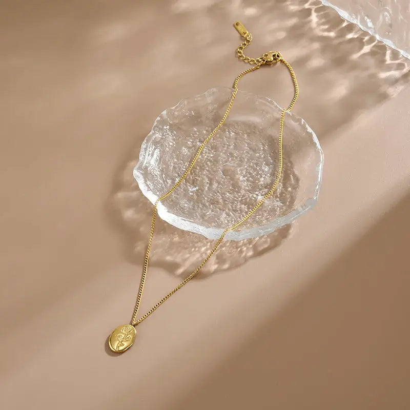 Elegant Oval Necklace W369 - Gold