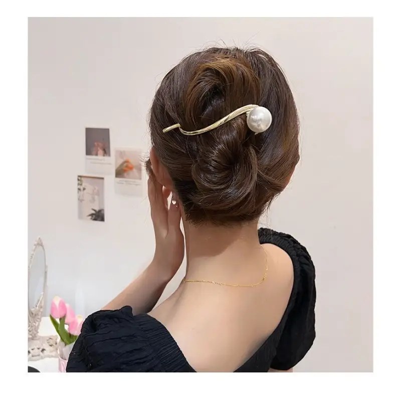 Faux Pearl Alloy Hair Clip WD195 - Gold / One Size - Hair 