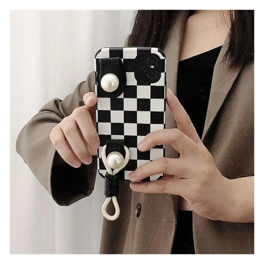 Faux Pearl Hand Strap Checker Phone Case - iPhone 13 Pro Max / 13 Pro / 13 / 13 mini / 12 Pro Max / 12 Pro / 12 / 12 mini / 11 Pro Max / 11 Pro / 11 / SE / XS Max / XS / XR / X / SE 2 / 8 / 8 Plus / 7 / 7 Plus / 6 / 6 Plus-2