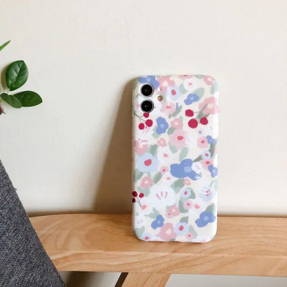 Floral Print iPhone 6 / 6 Plus / 6s / 6s Plus / 7 / 7 Plus /