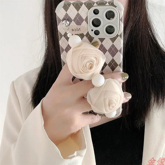 Flower Chain Argyle Phone Case - iPhone 13 Pro Max / 13 Pro / 13 / 13 mini / 12 Pro Max / 12 Pro / 12 / 12 mini / 11 Pro Max / 11 Pro / 11 / SE / XS Max / XS / XR / X / SE 2 / 8 / 8 Plus / 7 / 7 Plus / 6 / 6 Plus-2