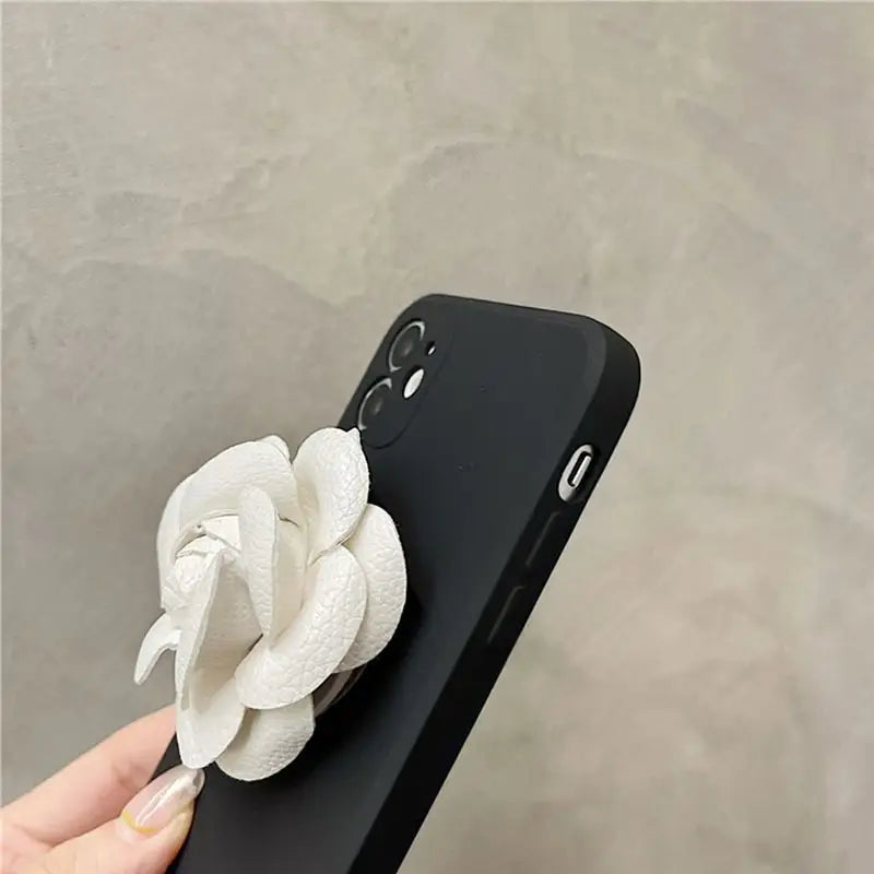 Flower Faux Pearl Chain Phone Case - iPhone 12 Pro Max / 12 