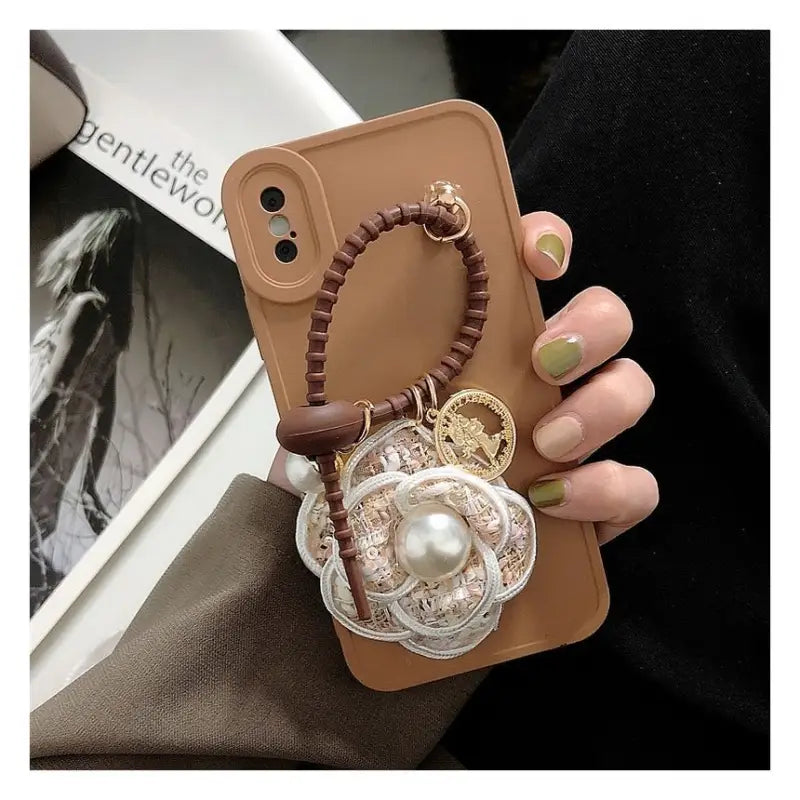 Flower Faux Pearl Phone Case - iPhone 13 Pro Max / 13 Pro / 13 / 13 mini / 12 Pro Max / 12 Pro / 12 / 12 mini / 11 Pro Max / 11 Pro / 11 / SE / XS Max / XS / XR / X / SE 2 / 8 / 8 Plus / 7 / 7 Plus / 6 / 6 Plus-12