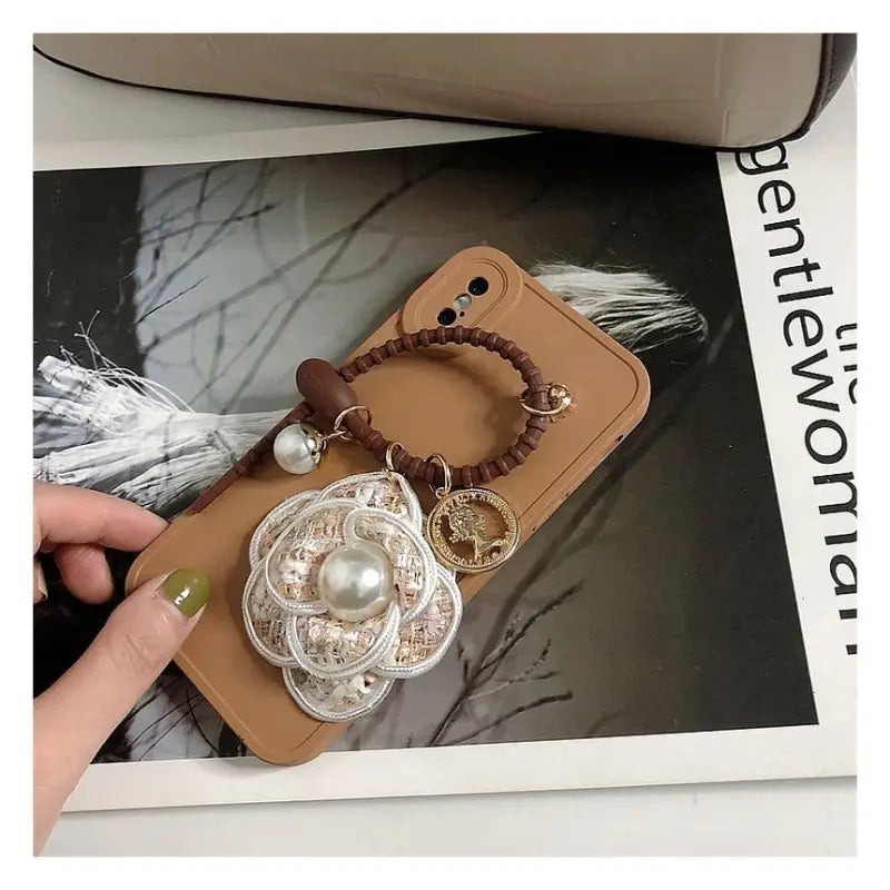 Flower Faux Pearl Phone Case - iPhone 13 Pro Max / 13 Pro / 13 / 13 mini / 12 Pro Max / 12 Pro / 12 / 12 mini / 11 Pro Max / 11 Pro / 11 / SE / XS Max / XS / XR / X / SE 2 / 8 / 8 Plus / 7 / 7 Plus / 6 / 6 Plus-15