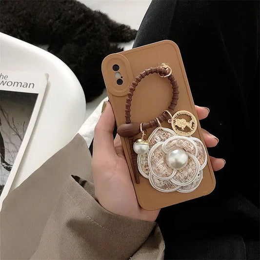 Flower Faux Pearl Phone Case - iPhone 13 Pro Max / 13 Pro / 13 / 13 mini / 12 Pro Max / 12 Pro / 12 / 12 mini / 11 Pro Max / 11 Pro / 11 / SE / XS Max / XS / XR / X / SE 2 / 8 / 8 Plus / 7 / 7 Plus / 6 / 6 Plus-2