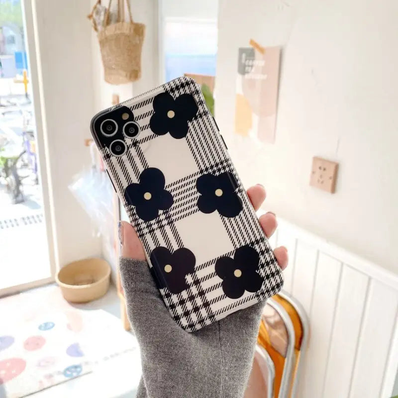 Flower Plaid Phone Case - iPhone 12 Pro Max / 12 Pro / 12 / 12 mini / 11 Pro Max / 11 Pro / 11 / SE / XS Max / XS / XR / X / SE 2 / 8 / 8 Plus / 7 / 7 Plus / Huawei-6