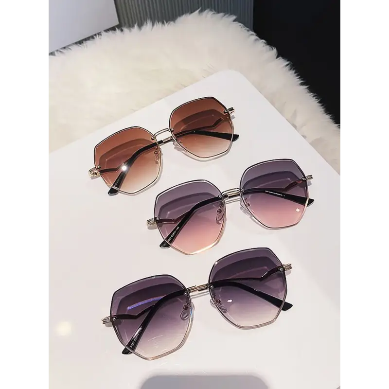 Geometric Gradient Sunglasses CG32 - Eyewear