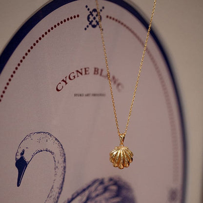 Gold Shell Charm Necklace Wonderland Case