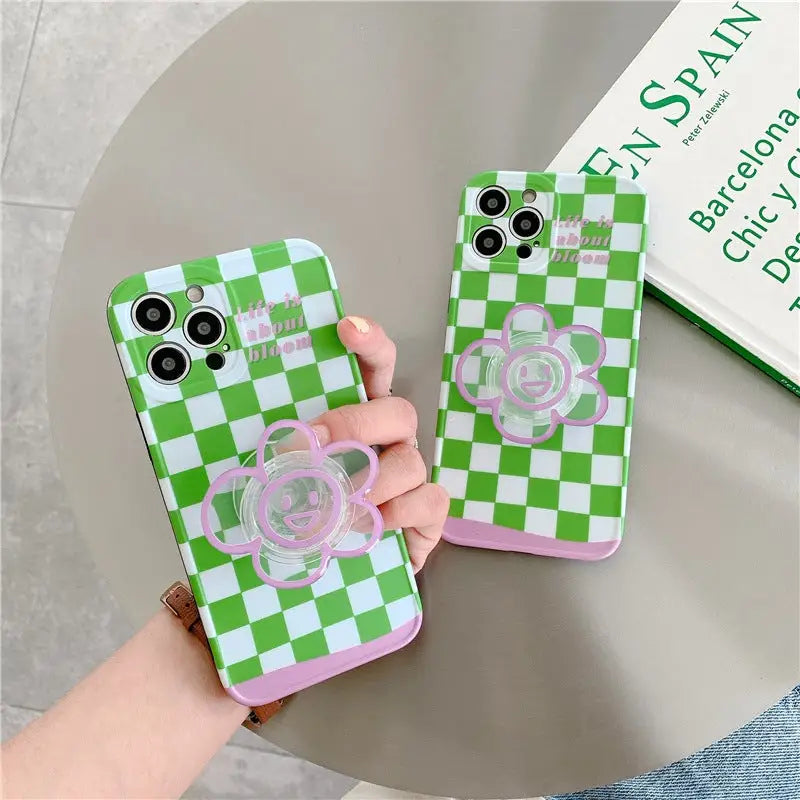 Green Grid Printing With Smile Flower Holder iPhone Case 