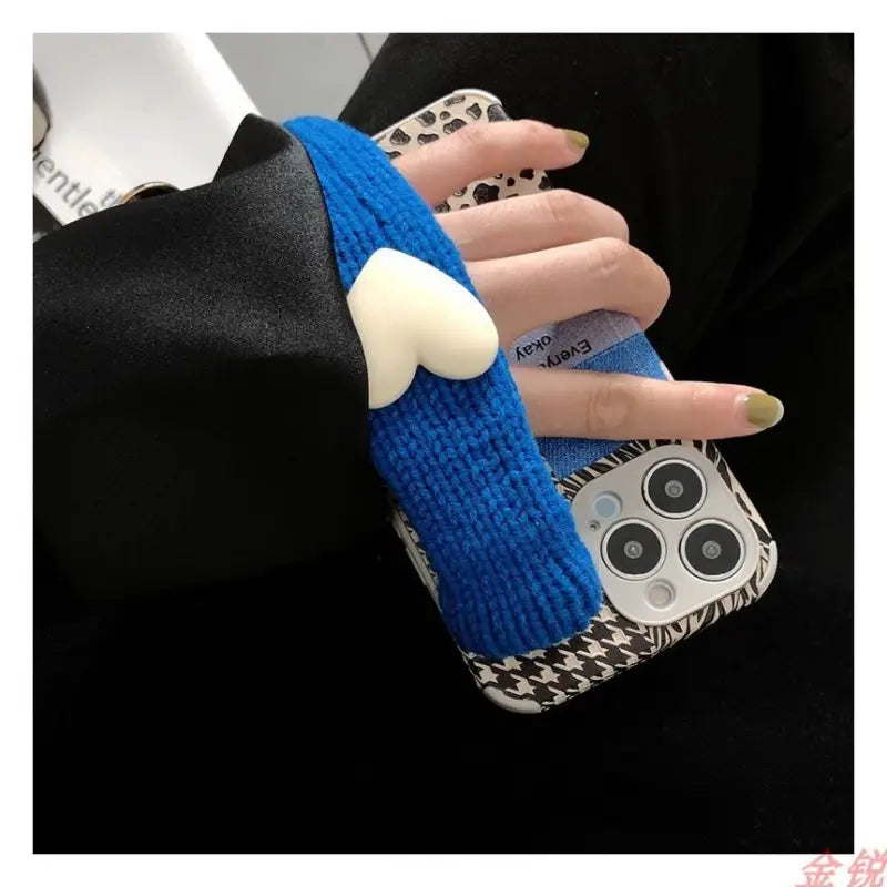 Heart Knit Hand Strap Phone Case - Huawei / Honor-15