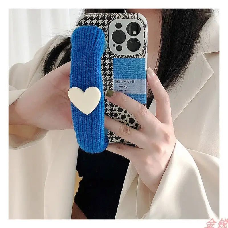 Heart Knit Hand Strap Phone Case - Huawei / Honor-7