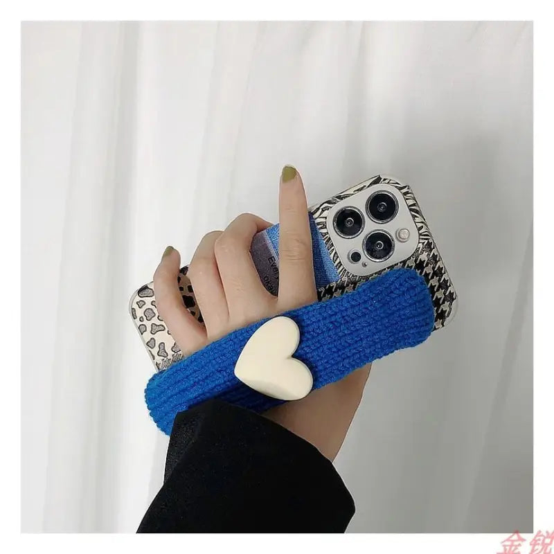 Heart Knit Hand Strap Phone Case - Huawei / Honor-13