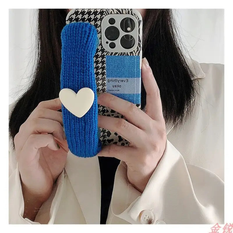 Heart Knit Hand Strap Phone Case - Xiaomi / Red Mi-9