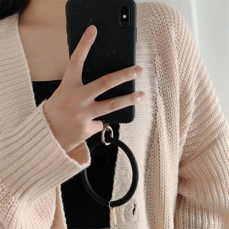 Hoop Pendant Plain Phone Case - iPhone 13 Pro Max / 13 Pro / 13 / 13 mini / 12 Pro Max / 12 Pro / 12 / 12 mini / 11 Pro Max / 11 Pro / 11 / SE / XS Max / XS / XR / X / SE 2 / 8 / 8 Plus / 7 / 7 Plus / 6 / 6 Plus-5