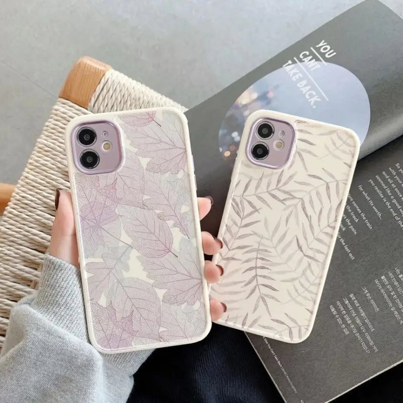 Leaf Print Phone Case - iPhone 12 Pro Max / 12 Pro / 12 / 12 Mini / 11 Pro Max / 11 Pro / 11 / XS Max / XS / XR / X / 8 Plus / 7 Plus / 8 / 7 / SE 2-5