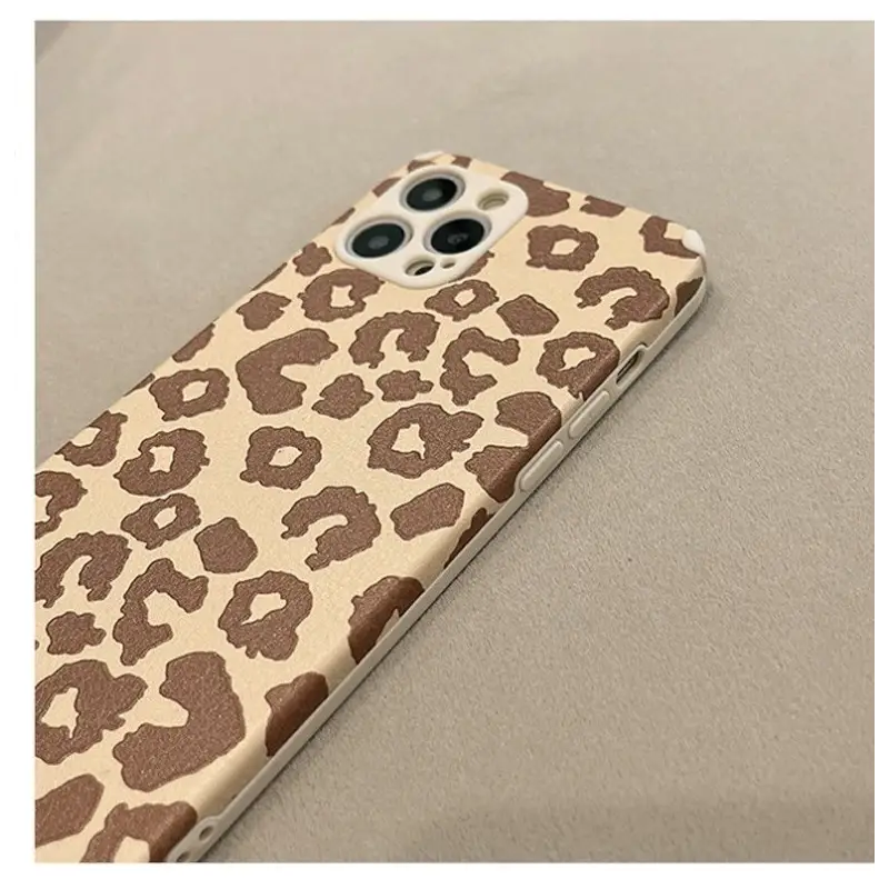 Leopard Print Phone Case - iPhone 13 Pro Max / 13 Pro / 13 / 13 mini / 12 Pro Max / 12 Pro / 12 / 12 mini / 11 Pro Max / 11 Pro / 11 / SE / XS Max / XS / XR / X / SE 2 / 8 / 8 Plus / 7 / 7 Plus-4
