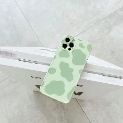 Milk Cow Print Phone Case - iPhone 12 Pro Max / 12 Pro / 12 / 12 mini / 11 Pro Max / 11 Pro / 11 / SE / XS Max / XS / XR / X / SE 2 / 8 / 8 Plus / 7 / 7 Plus-7