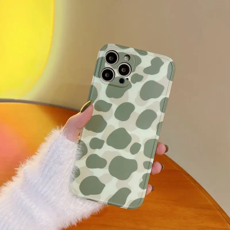 Milk Cow Print Phone Case - iPhone 13 Pro Max / 13 Pro / 13 / 13 mini / 12 Pro Max / 12 Pro / 12 / 12 mini / 11 Pro Max / 11 Pro / 11 / SE / XS Max / XS / XR / X / SE 2 / 8 / 8 Plus / 7 / 7 Plus-6