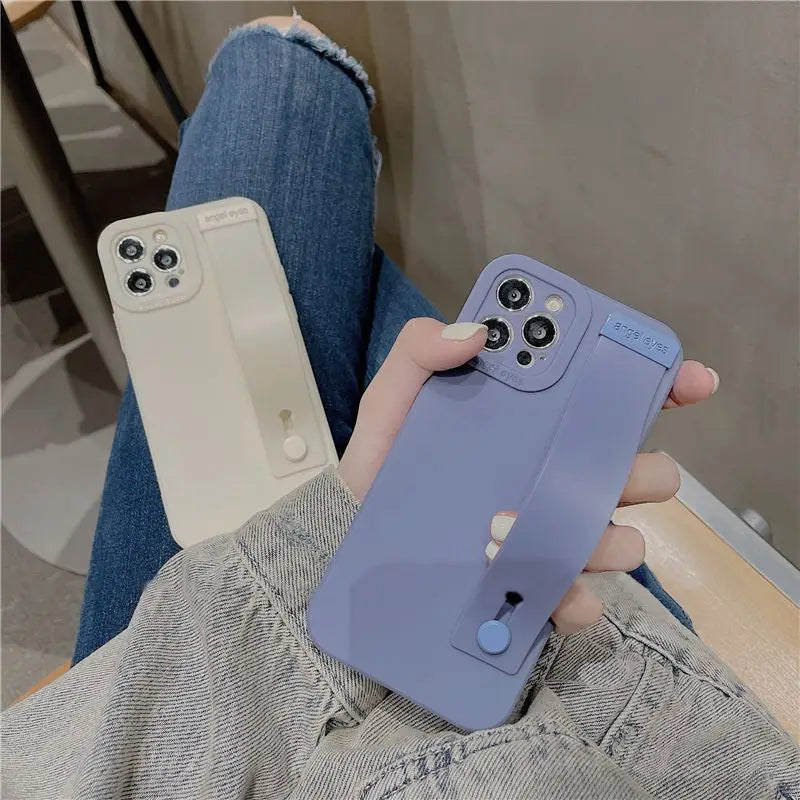 Plain Hand Strap Phone Case - iPhone 13 Pro Max / 13 Pro / 