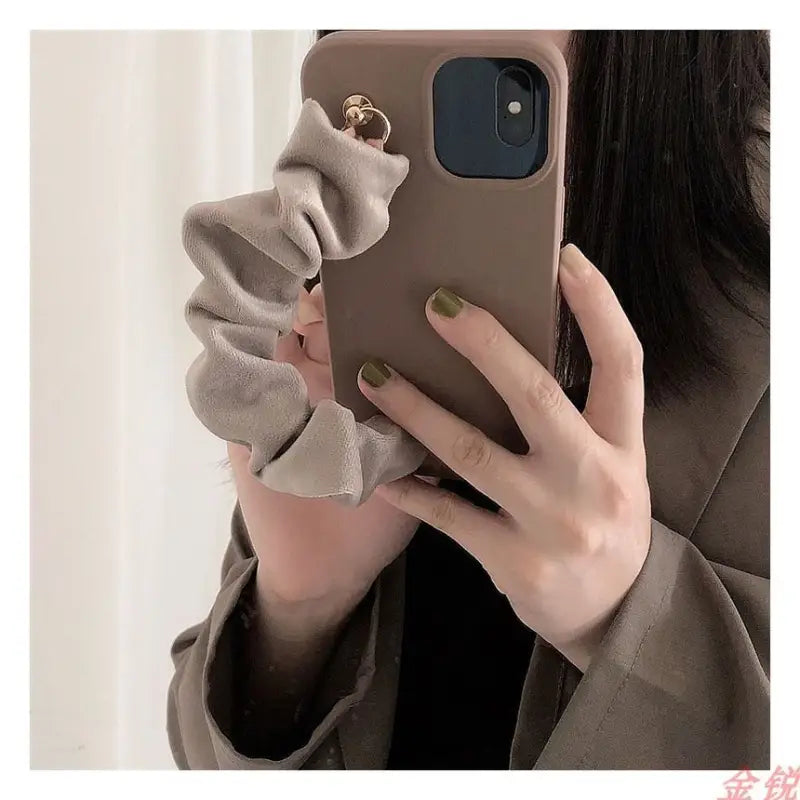 Shirred Hand Strap Phone Case - Samsung-7