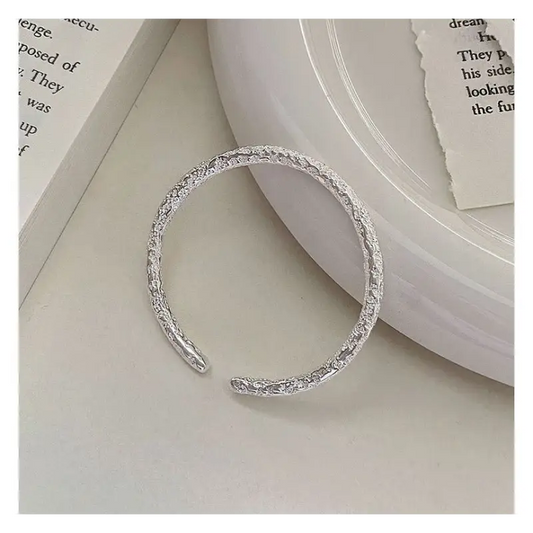 Shirred Open Bangle E857 - Silver / One Size - Arm Fashion 